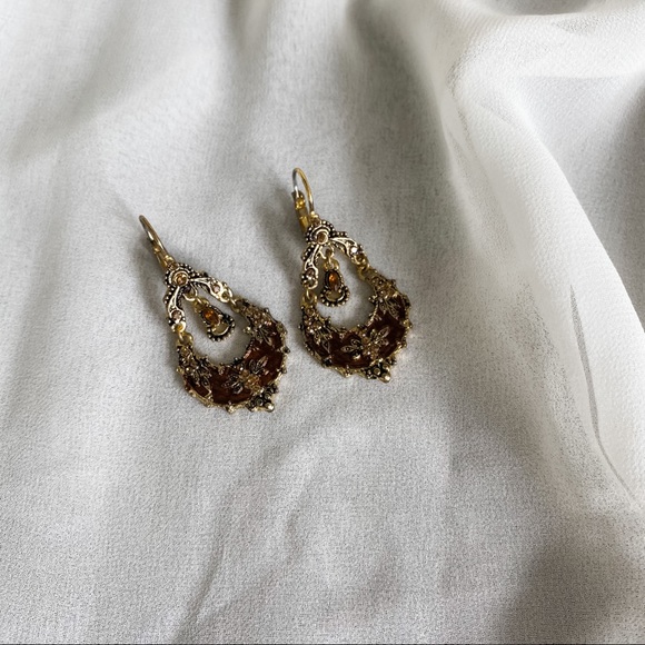 Vintage Jewelry - Vintage Bronze Gold Tones Floral Dangle Earrings
